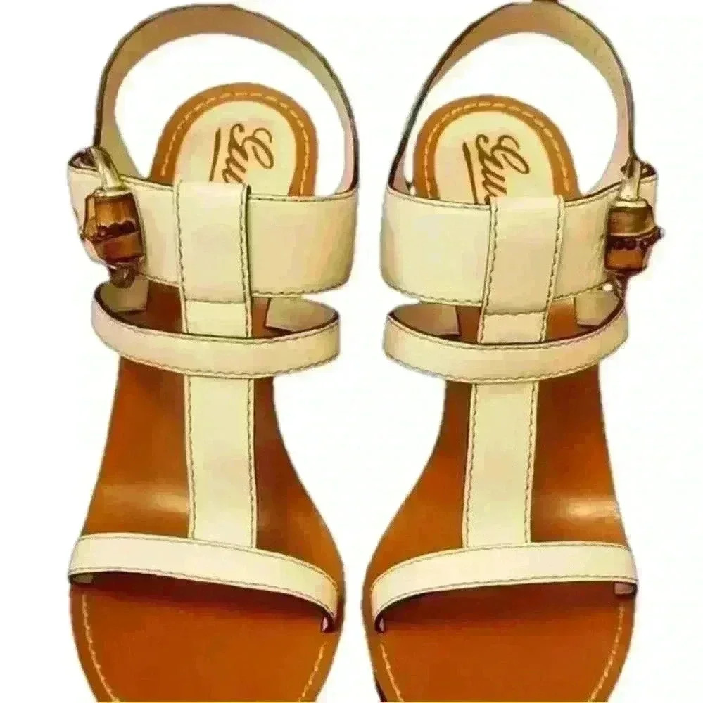 Gucci White Leather Bamboo Buckle Gwen T Strap Sandals 38